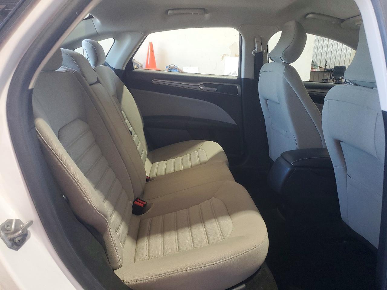 2018 FORD FUSION S photo 19