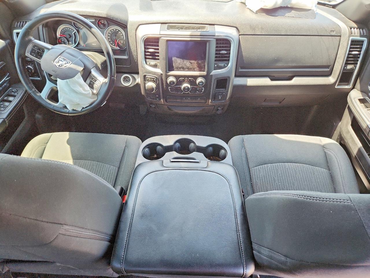 2021 RAM 1500 CLASSIC SLT photo 8