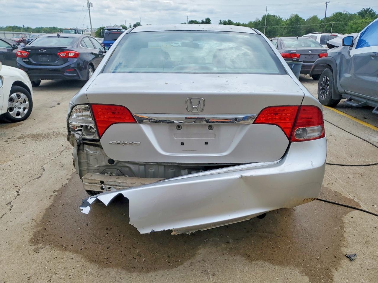 2010 HONDA CIVIC LX photo 6