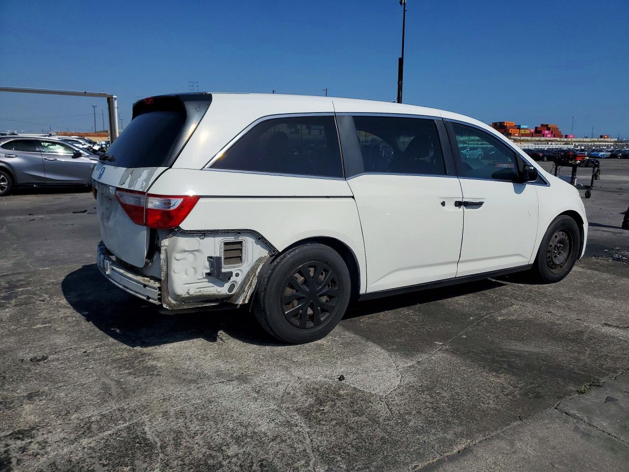 2013 HONDA ODYSSEY LX photo 5