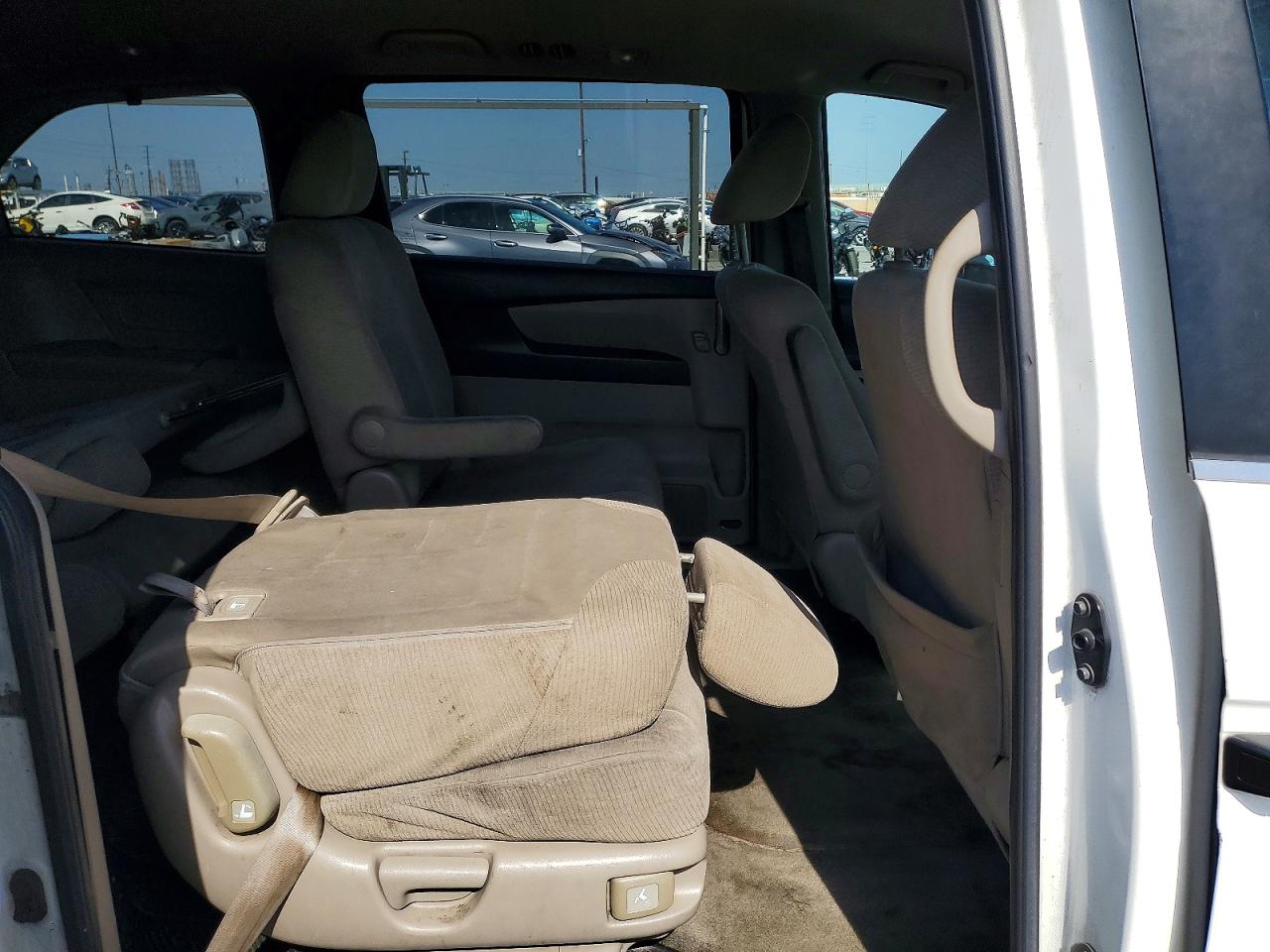 2013 HONDA ODYSSEY LX photo 19