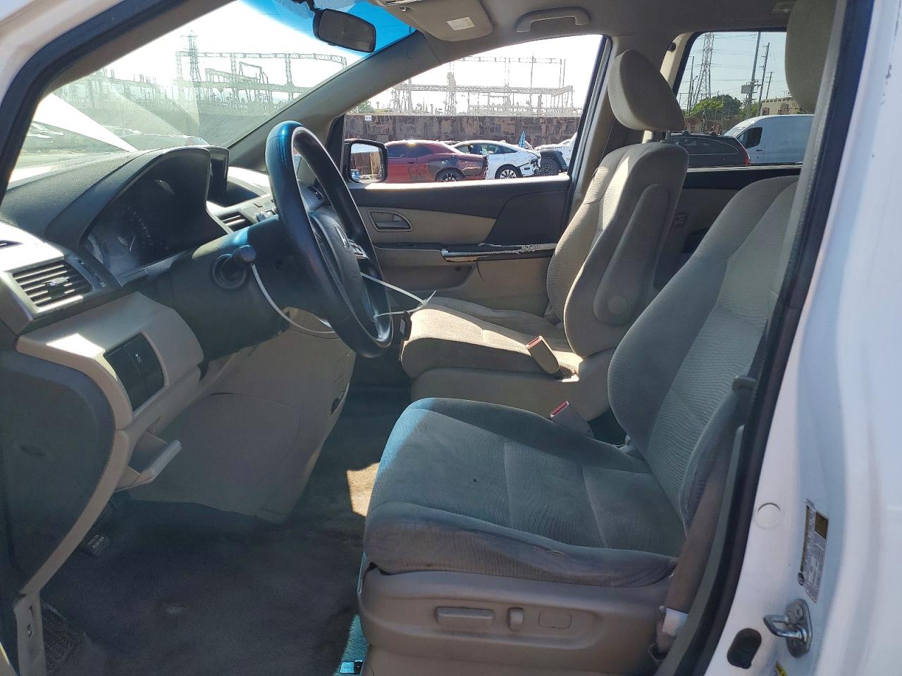 2013 HONDA ODYSSEY LX photo 13