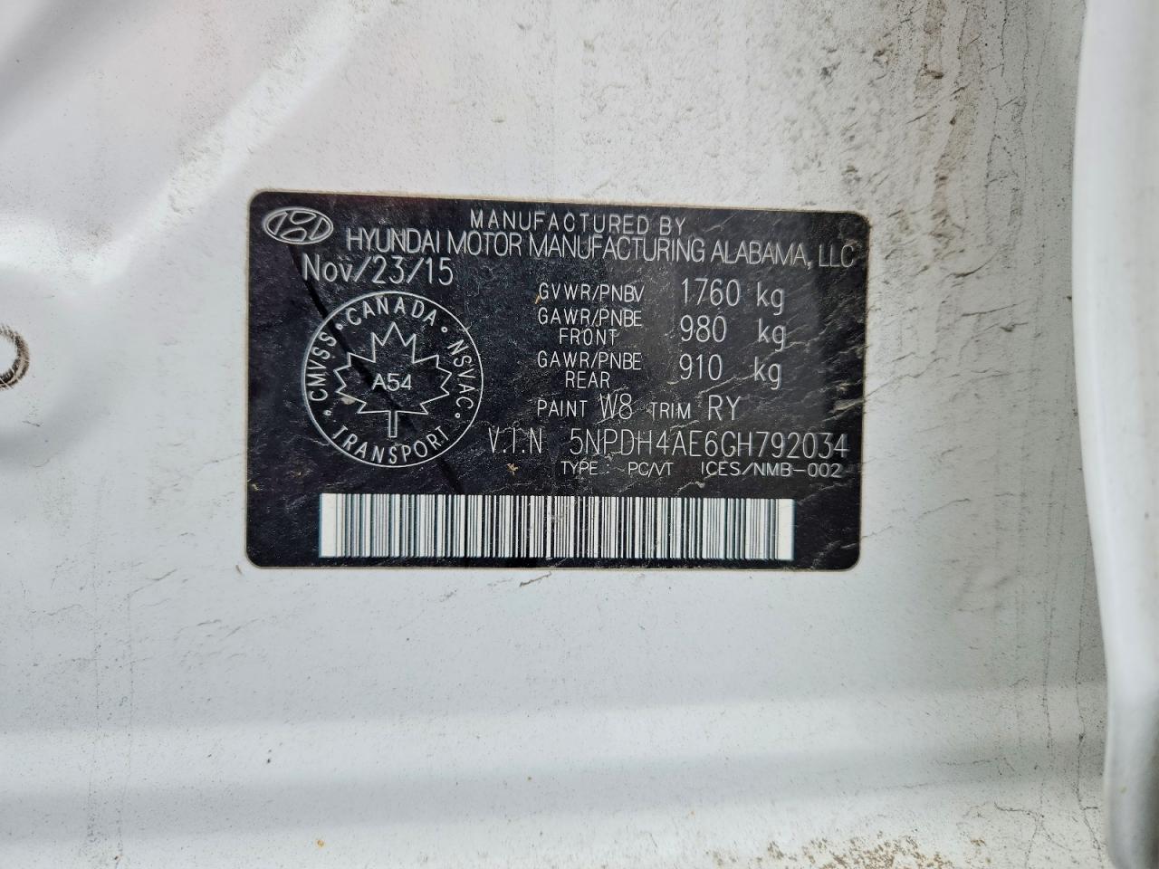 2016 HYUNDAI ELANTRA SE photo 34