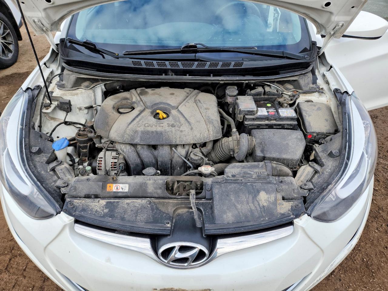 2016 HYUNDAI ELANTRA SE photo 31