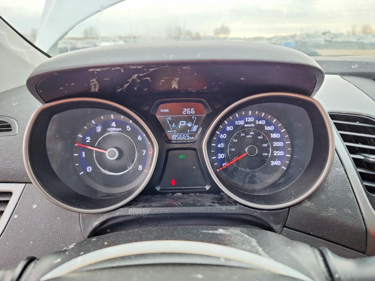 2016 HYUNDAI ELANTRA SE photo 25