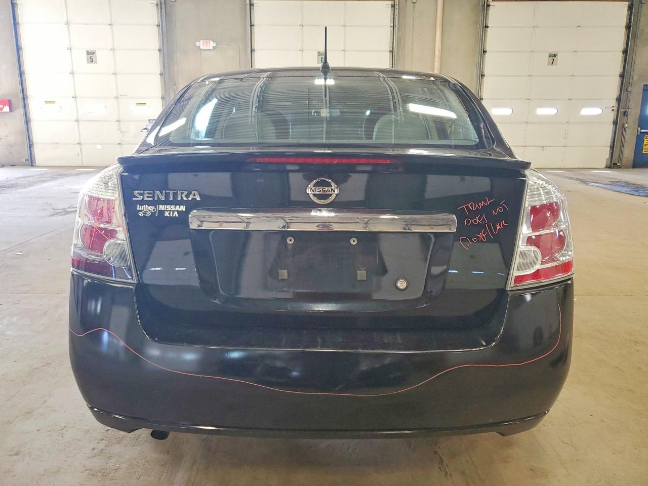 2011 NISSAN SENTRA 2.0 photo 11