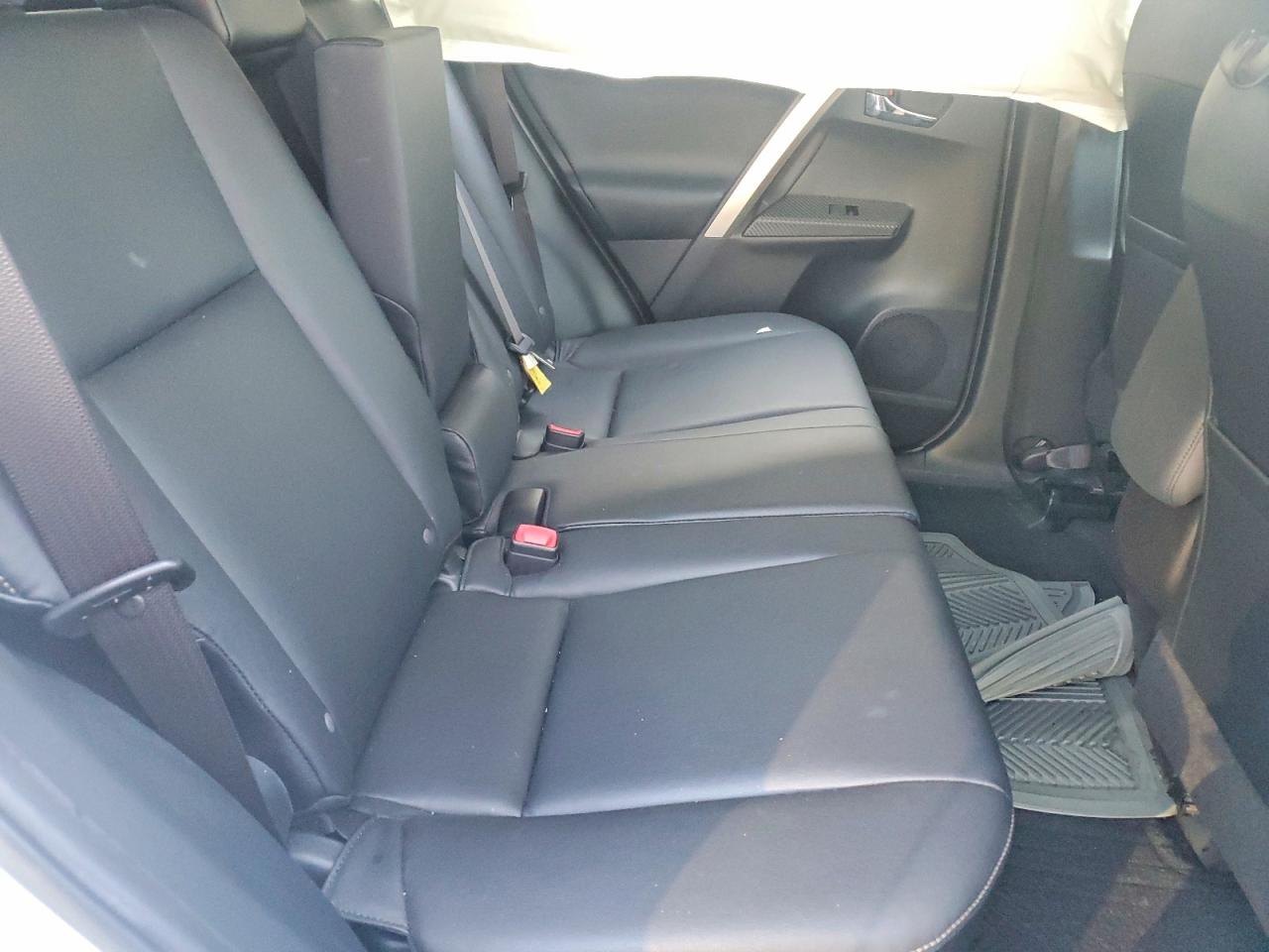 2014 TOYOTA RAV4 LIMITED photo 31