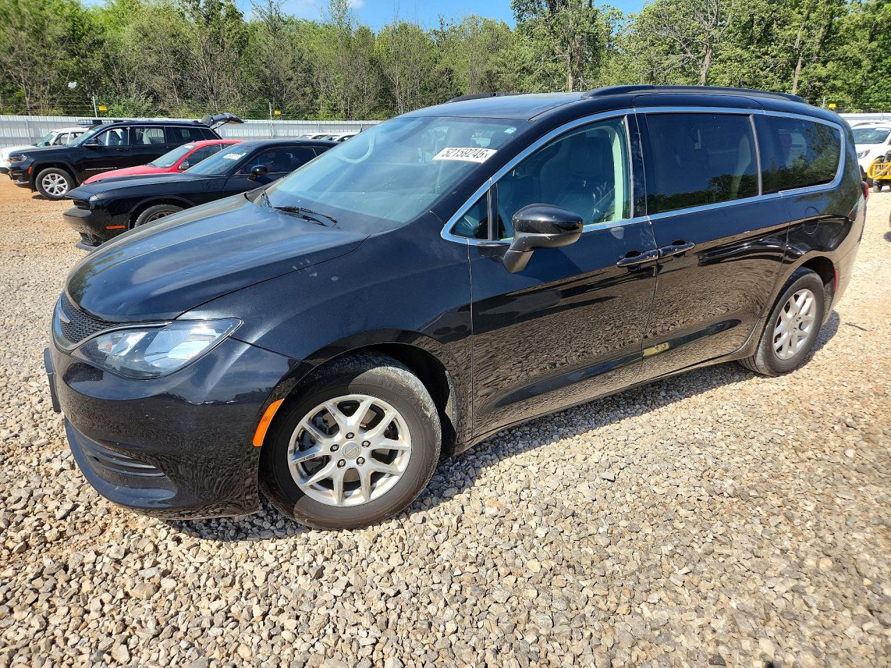 2020 CHRYSLER VOYAGER