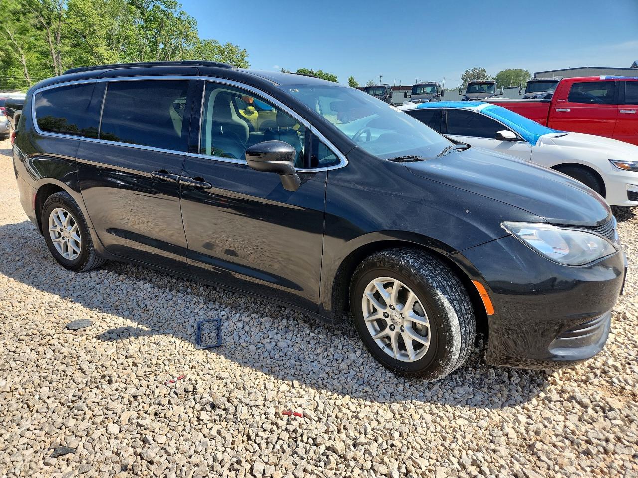 2020 CHRYSLER VOYAGER LXI photo 7