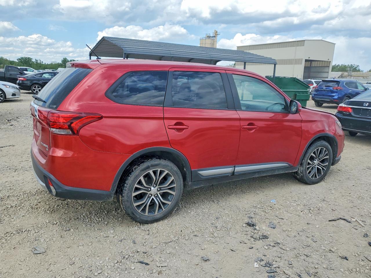 2016 MITSUBISHI OUTLANDER SE photo 7
