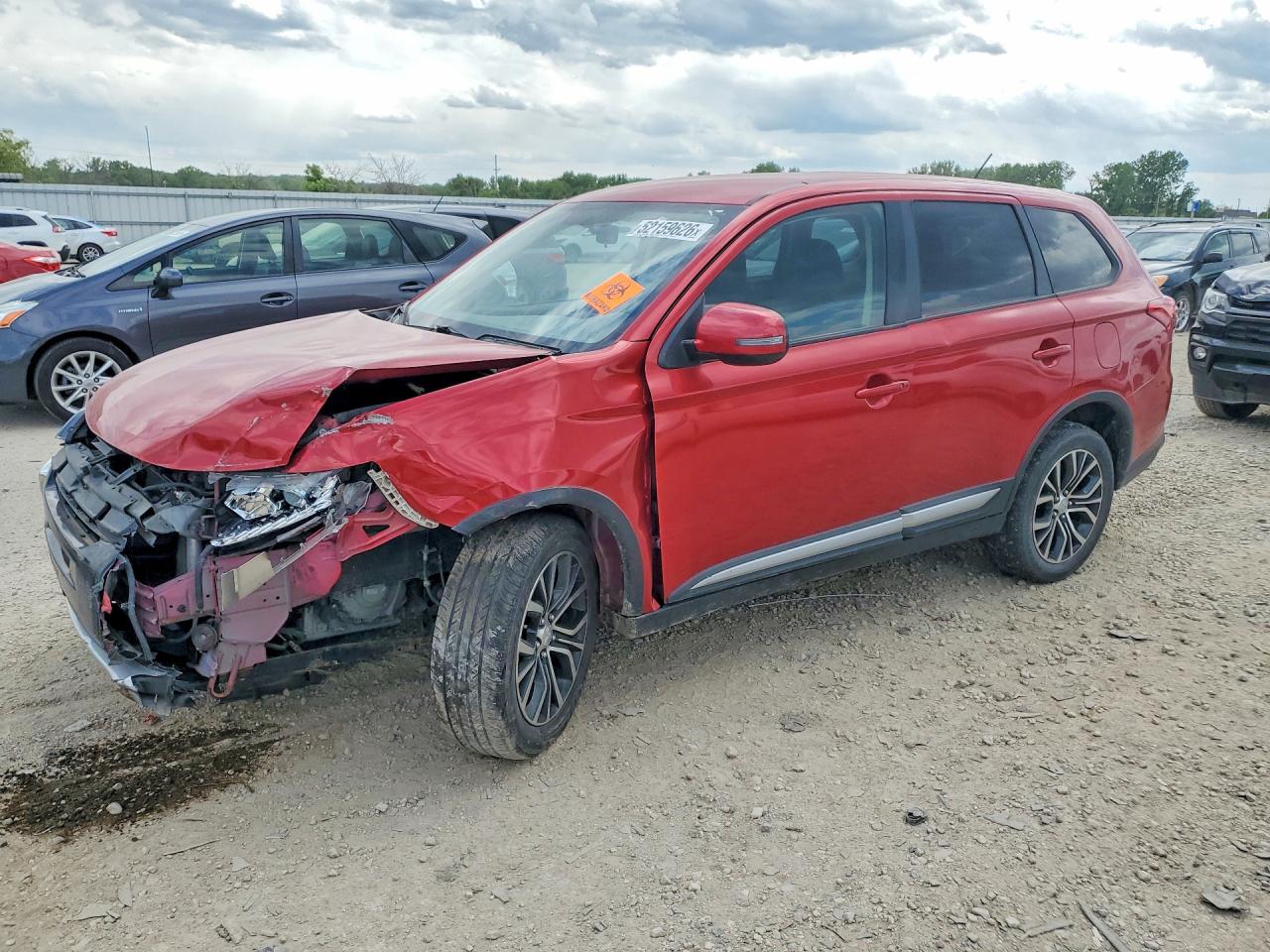 2016 MITSUBISHI OUTLANDER