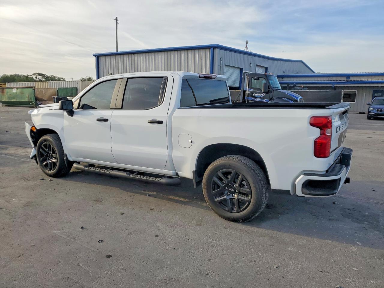 2025 CHEVROLET SILVERADO C1500 CUSTOM photo 3