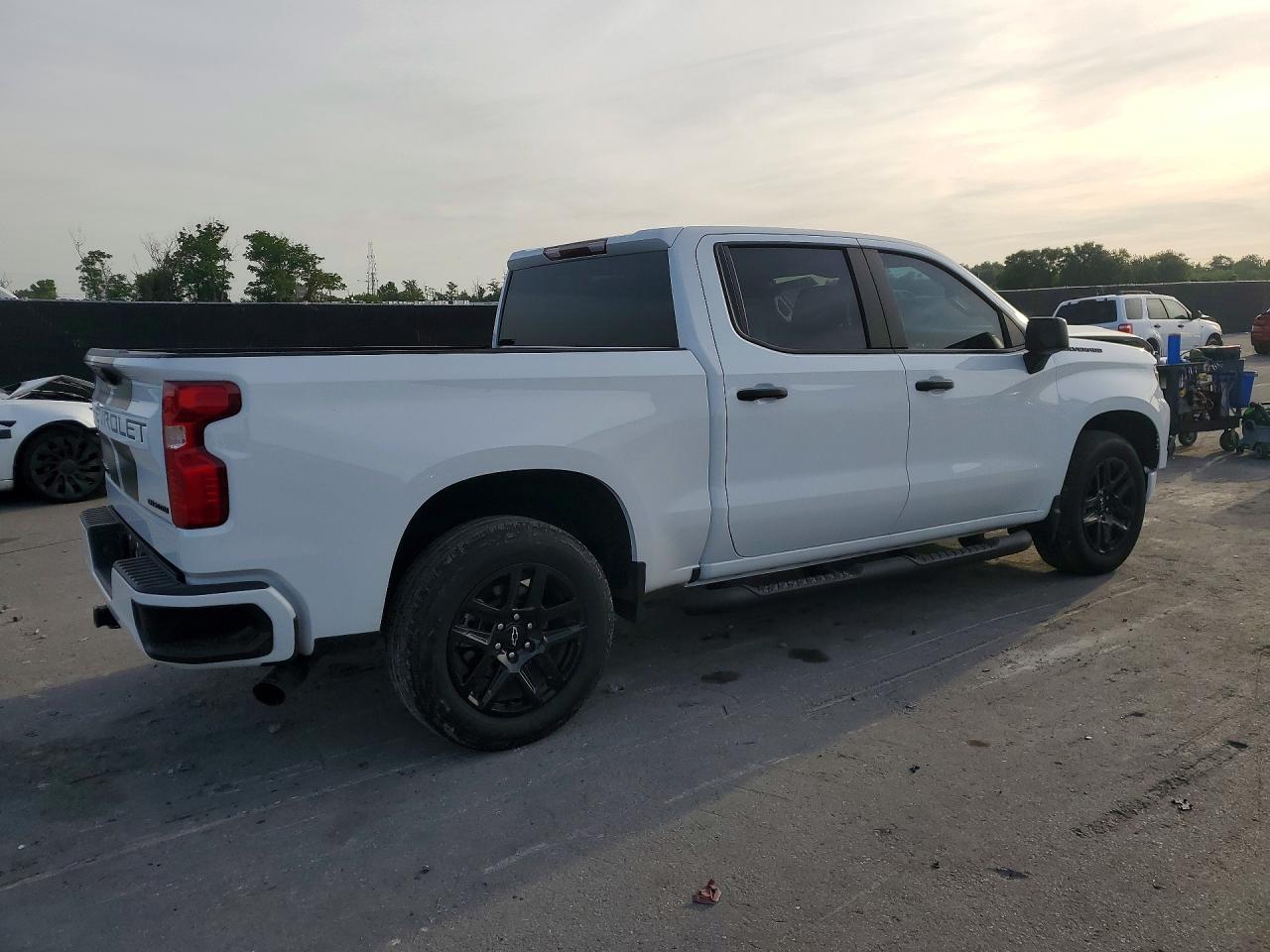 2025 CHEVROLET SILVERADO C1500 CUSTOM photo 5