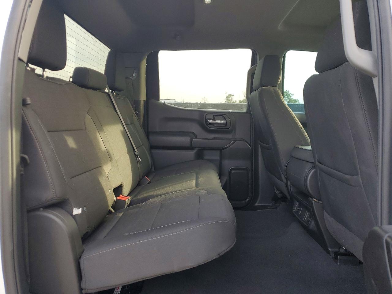 2025 CHEVROLET SILVERADO C1500 CUSTOM photo 19