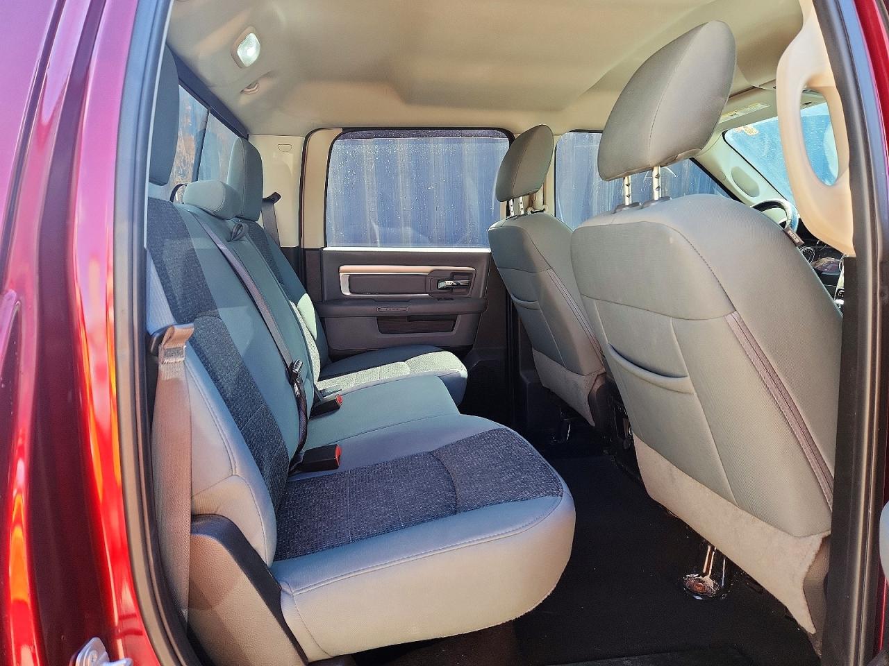 2019 RAM 1500 CLASSIC SLT photo 19