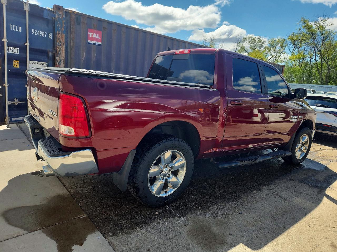 2019 RAM 1500 CLASSIC SLT photo 5