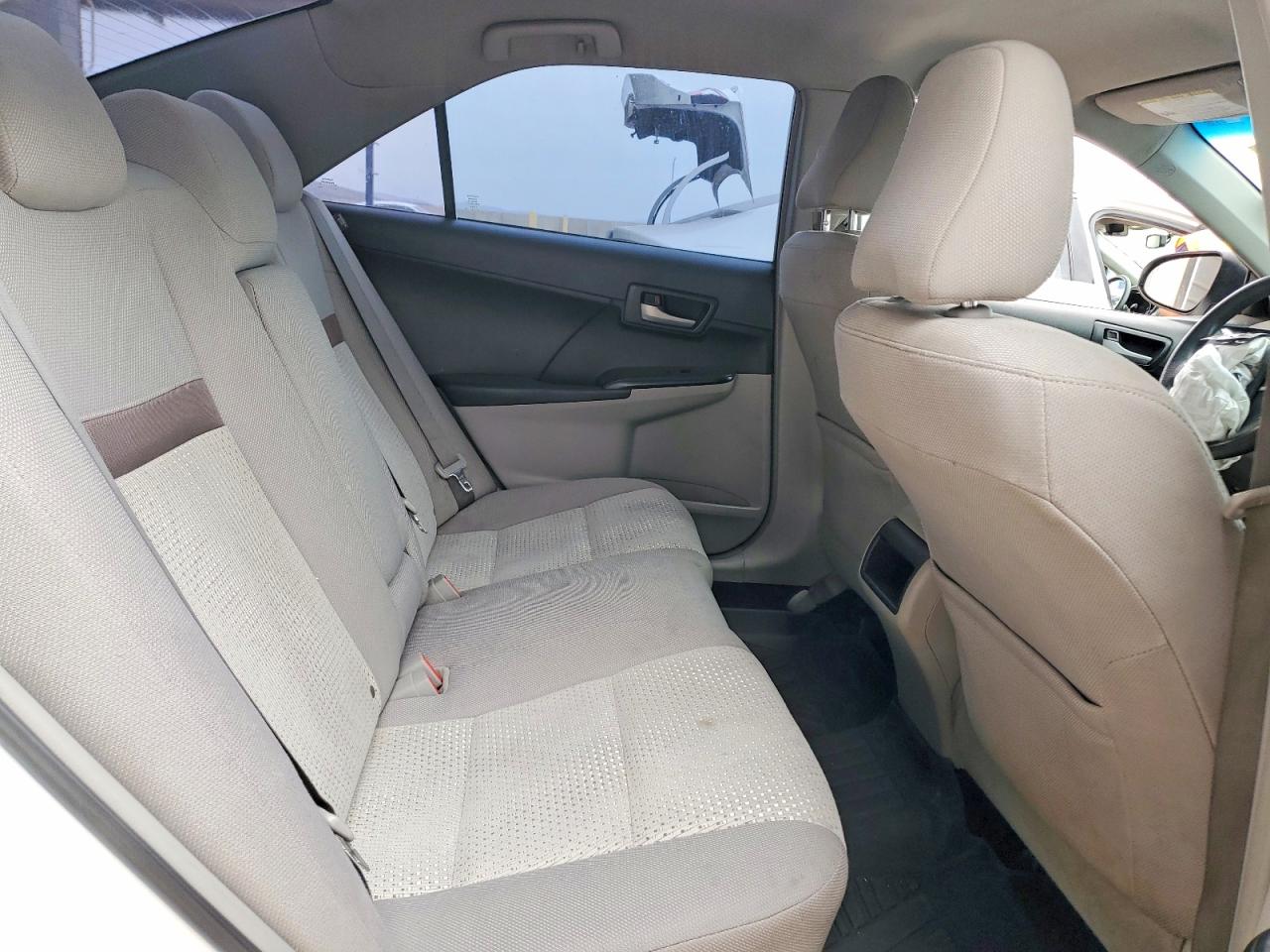 2012 TOYOTA CAMRY LE photo 19