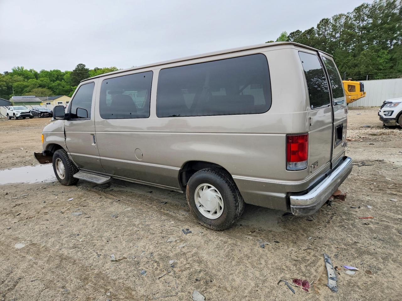 2003 FORD ECONOLINE E150 WAGON photo 3