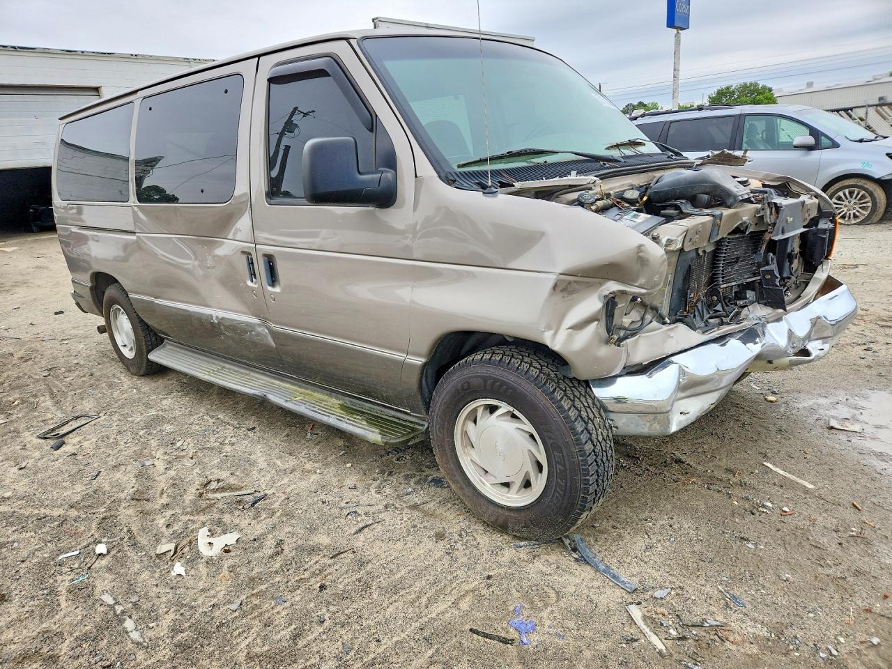 2003 FORD ECONOLINE E150 WAGON photo 7