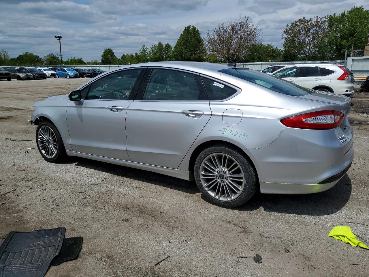 2014 FORD FUSION SE photo 4