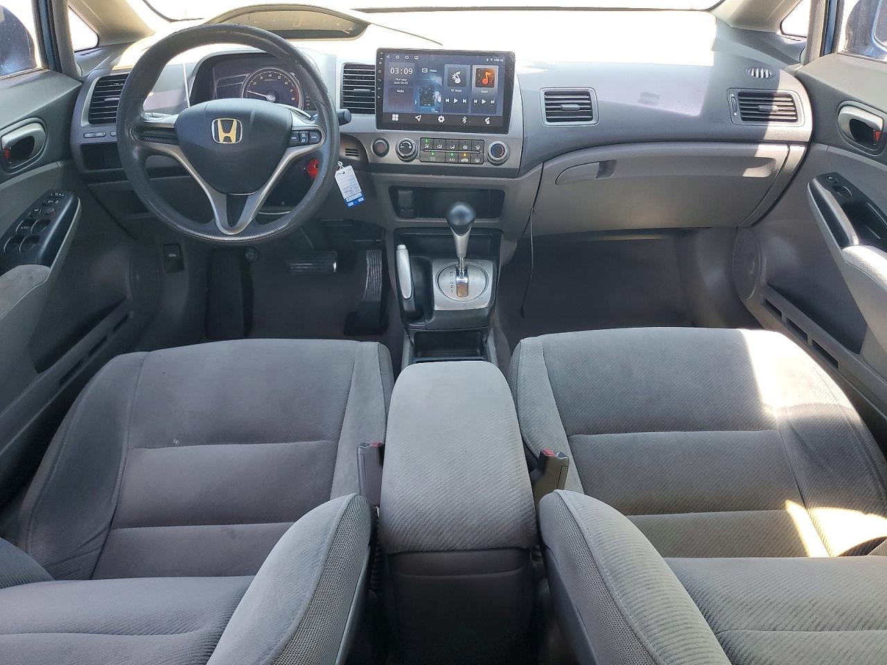 2011 HONDA CIVIC LX photo 8