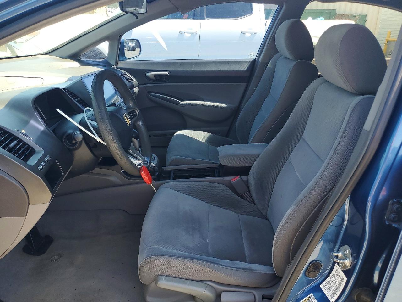 2011 HONDA CIVIC LX photo 7