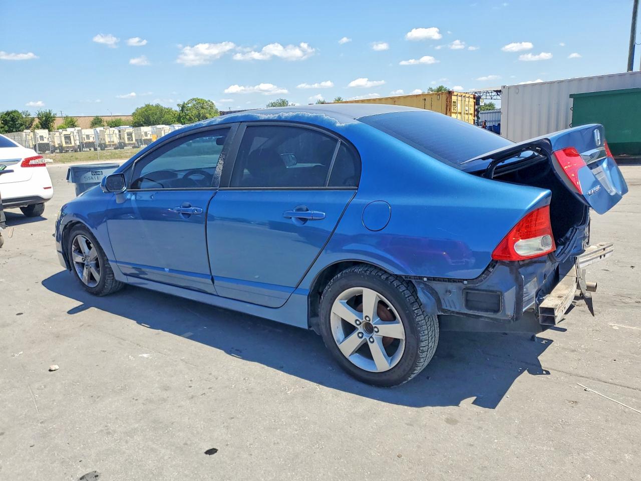 2011 HONDA CIVIC LX photo 2