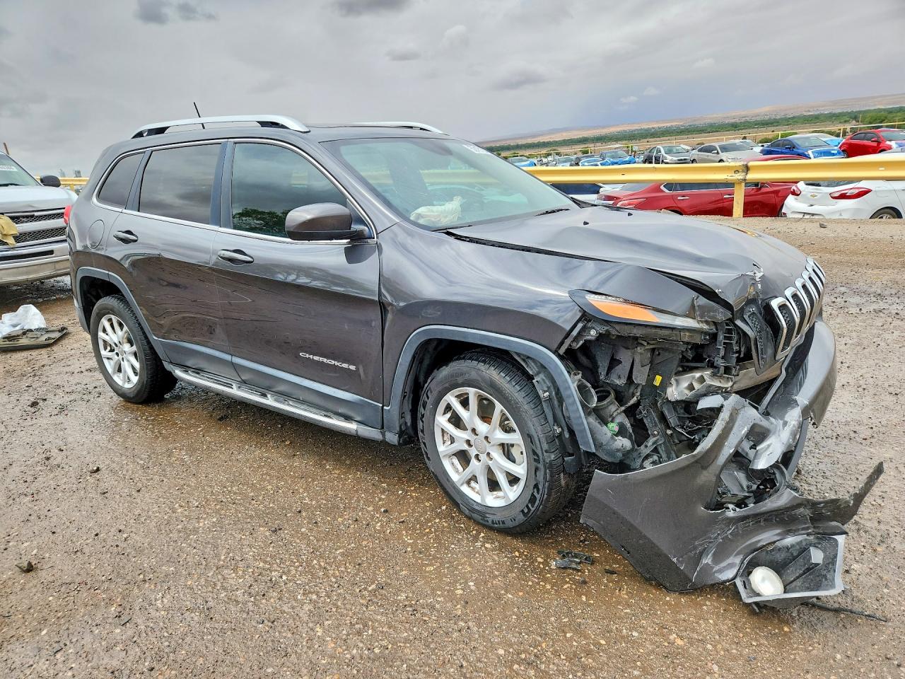 2016 JEEP CHEROKEE LATITUDE photo 7
