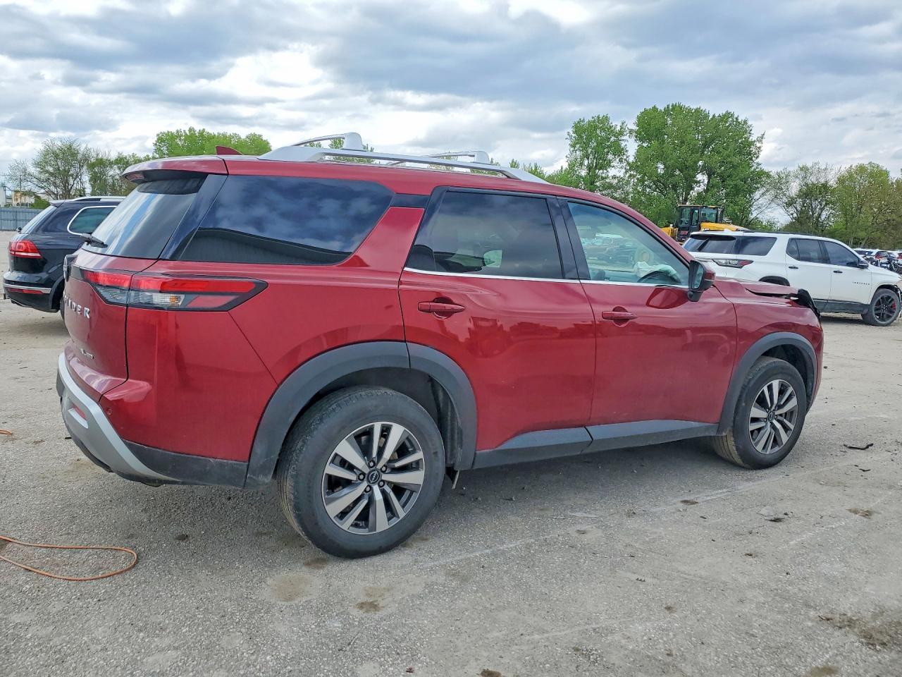 2023 NISSAN PATHFINDER SL photo 5