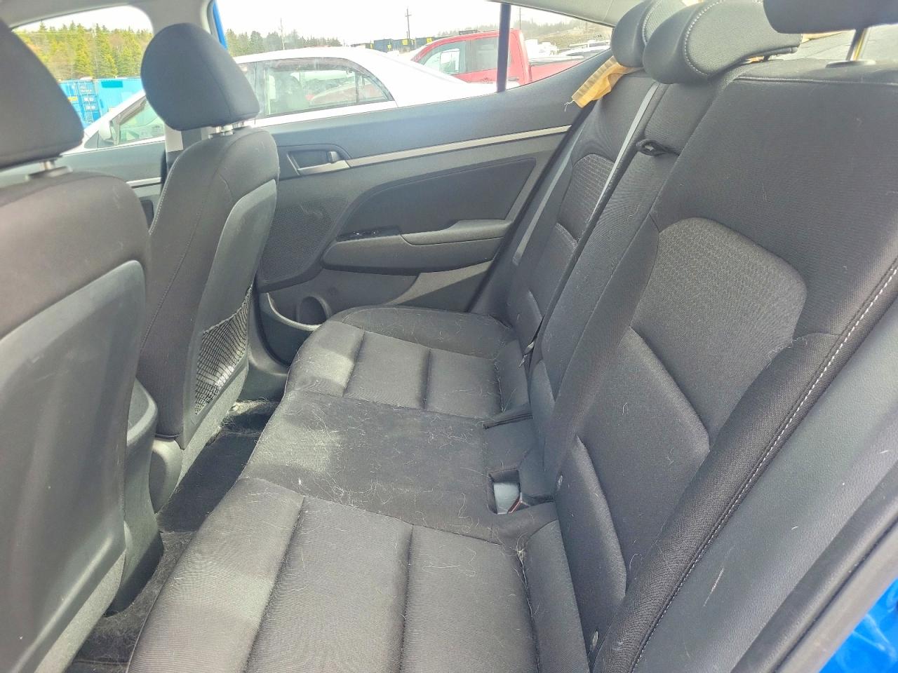 2017 HYUNDAI ELANTRA SE photo 19