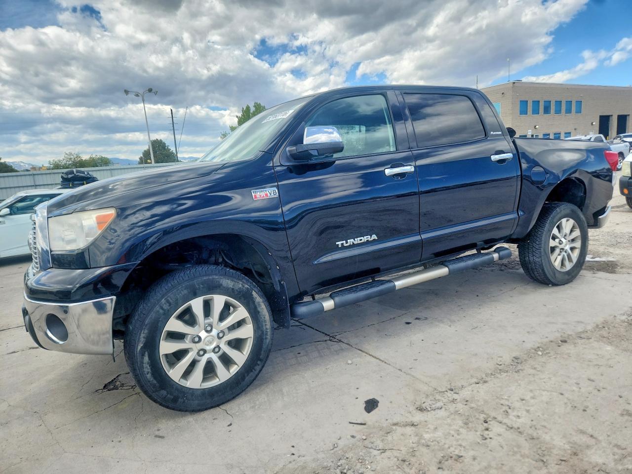 2013 TOYOTA TUNDRA