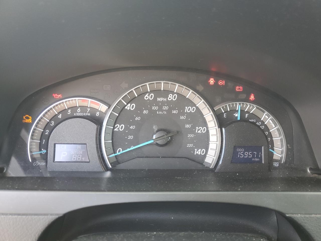 2012 TOYOTA CAMRY SE photo 17