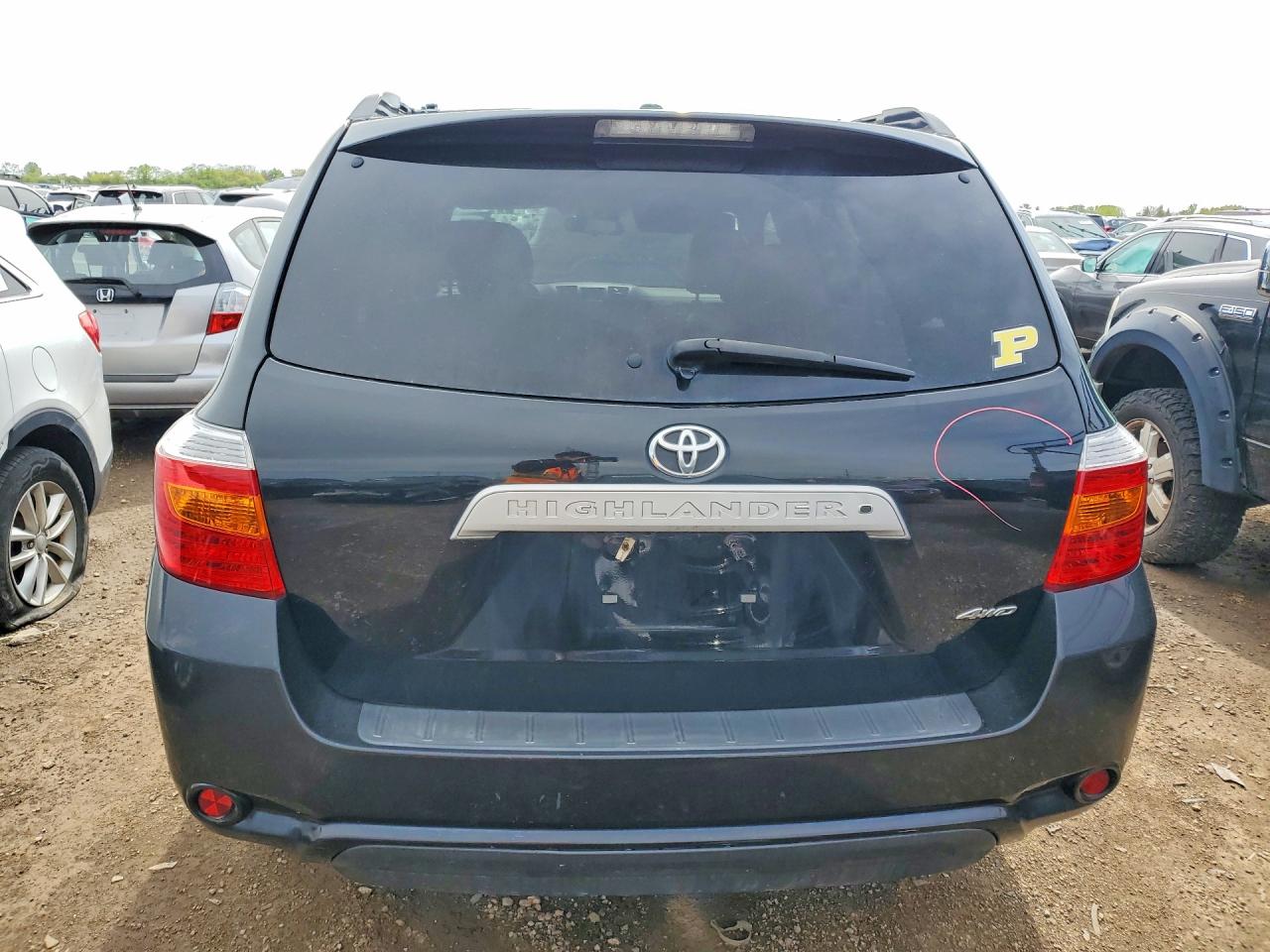 2010 TOYOTA HIGHLANDER SE photo 6