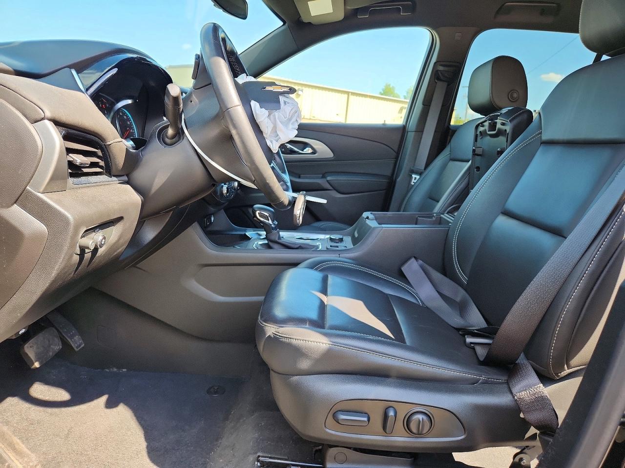2023 CHEVROLET TRAVERSE LT photo 19