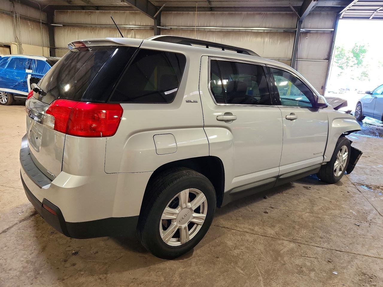 2015 GMC TERRAIN SLE photo 7