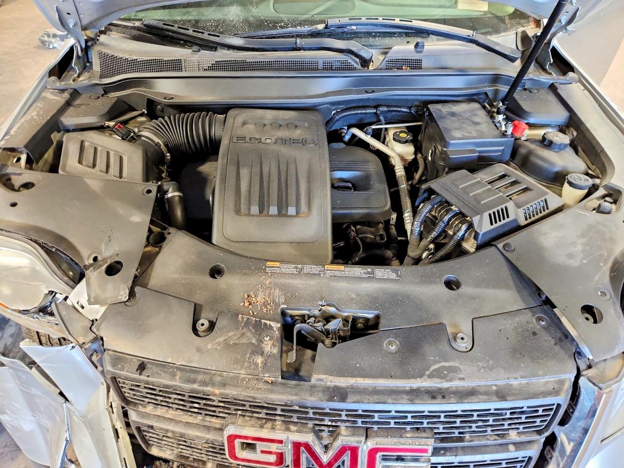 2015 GMC TERRAIN SLE photo 34