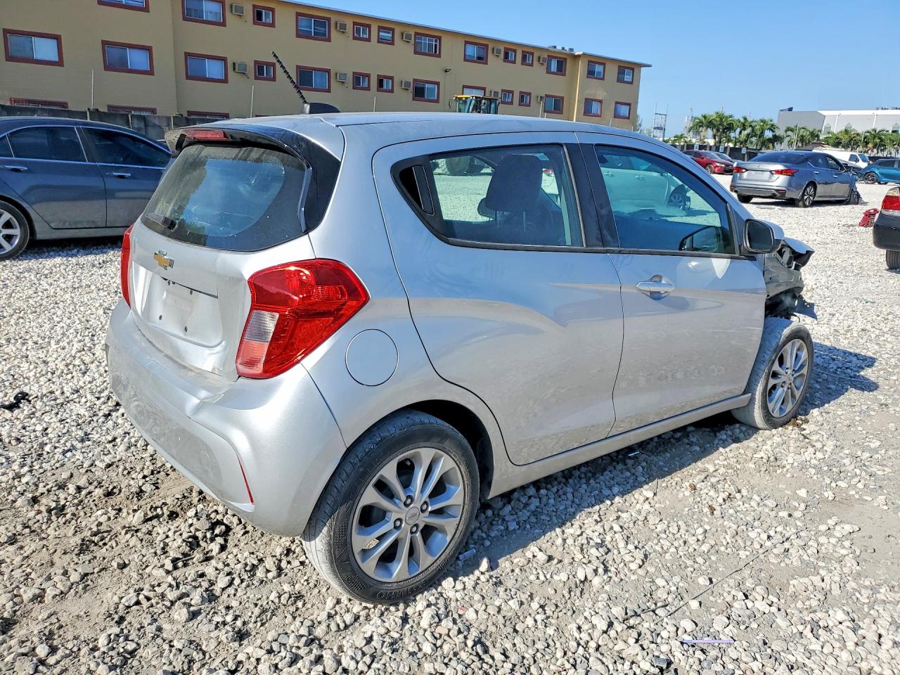 2020 CHEVROLET SPARK 1LT photo 3