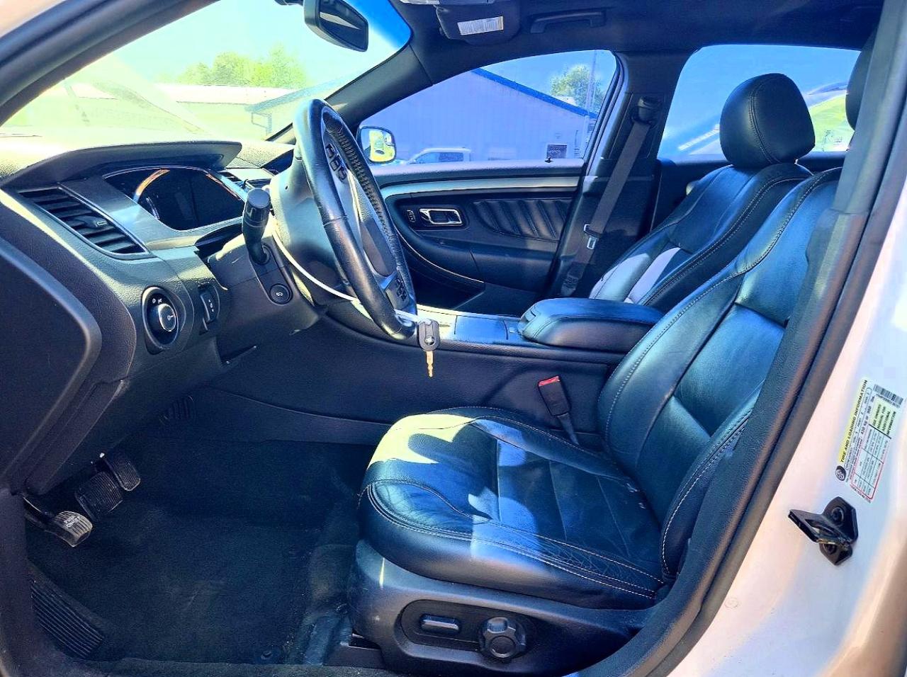 2014 FORD TAURUS SEL photo 13