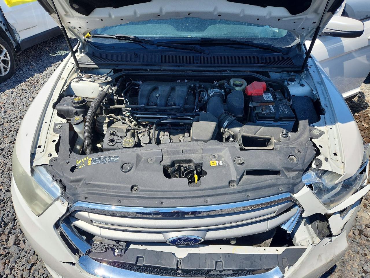 2014 FORD TAURUS SEL photo 21