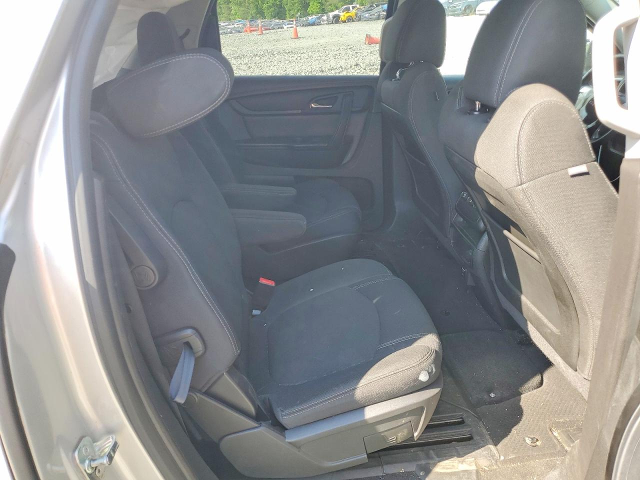 2016 GMC ACADIA SLE photo 21