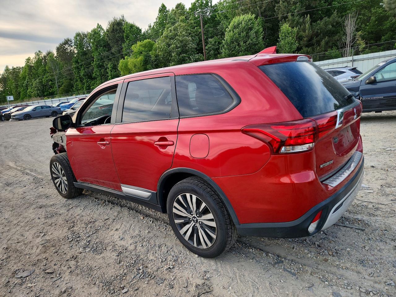 2019 MITSUBISHI OUTLANDER ES photo 2