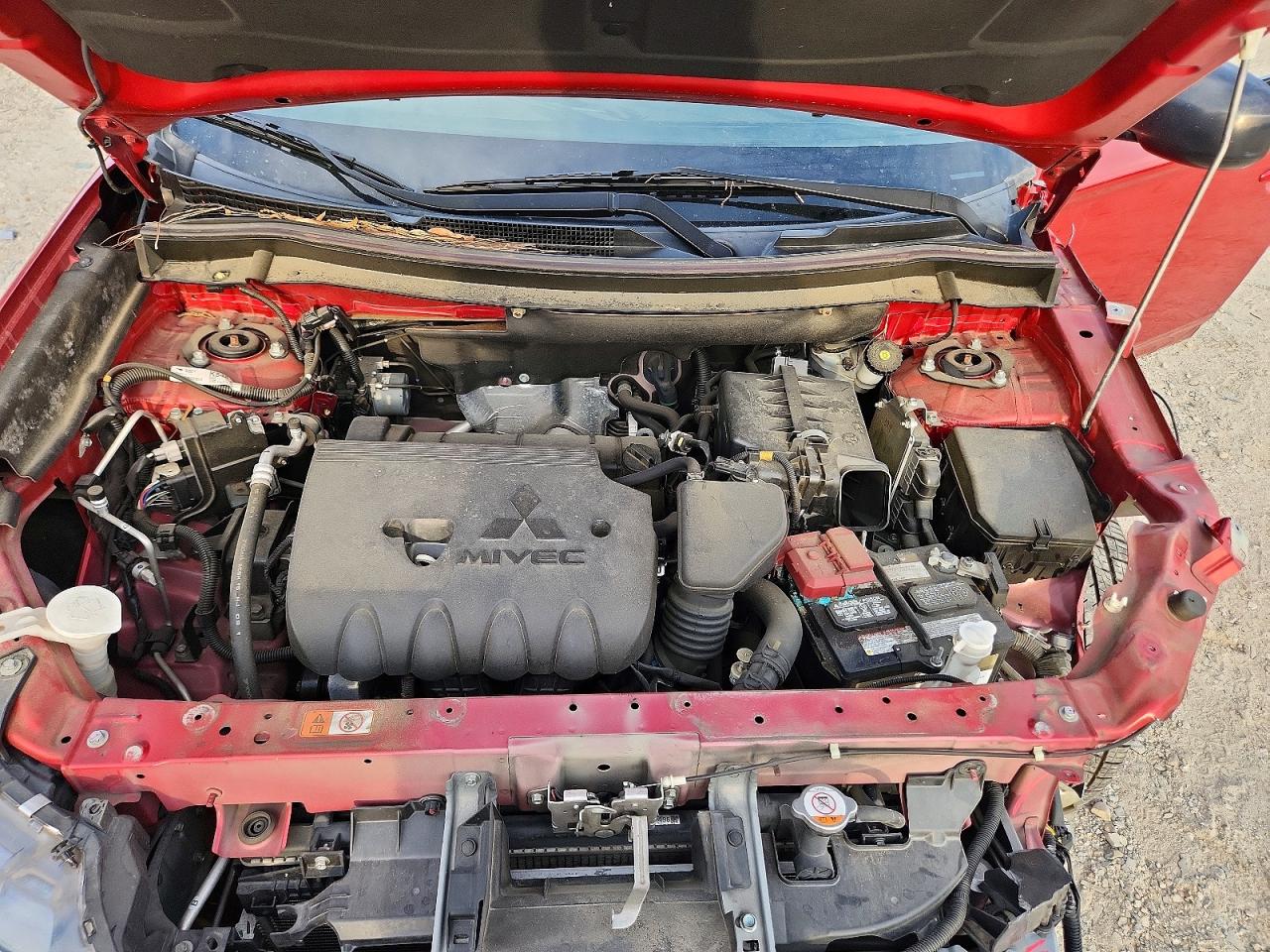 2019 MITSUBISHI OUTLANDER ES photo 12