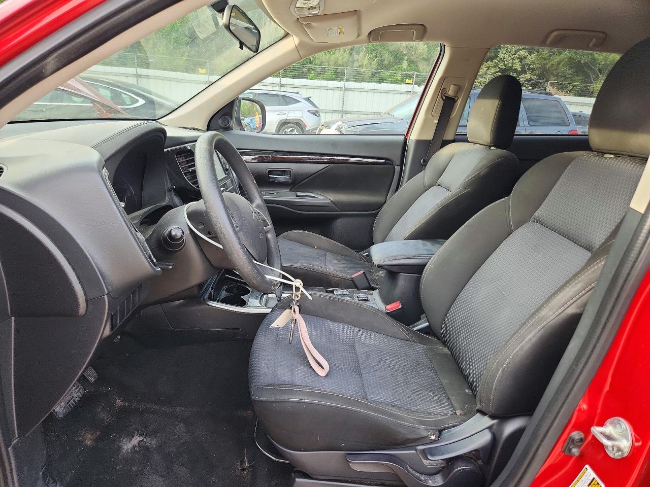 2019 MITSUBISHI OUTLANDER ES photo 7