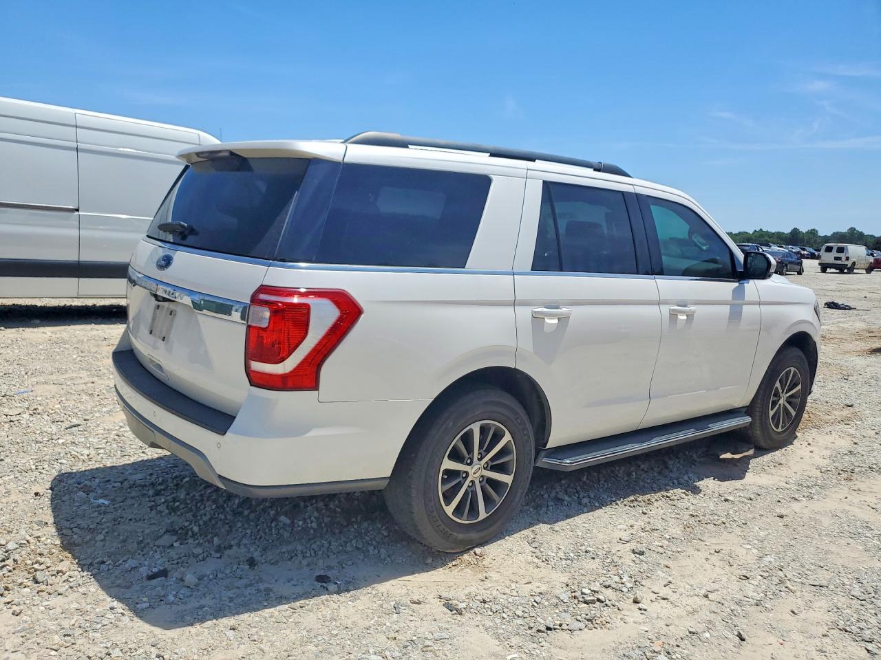 2019 FORD EXPEDITION XLT photo 5