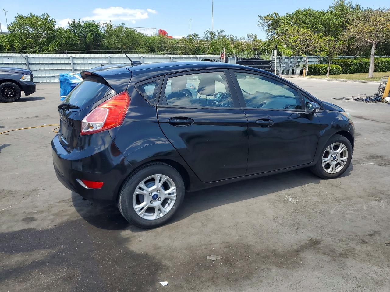 2016 FORD FIESTA SE photo 7