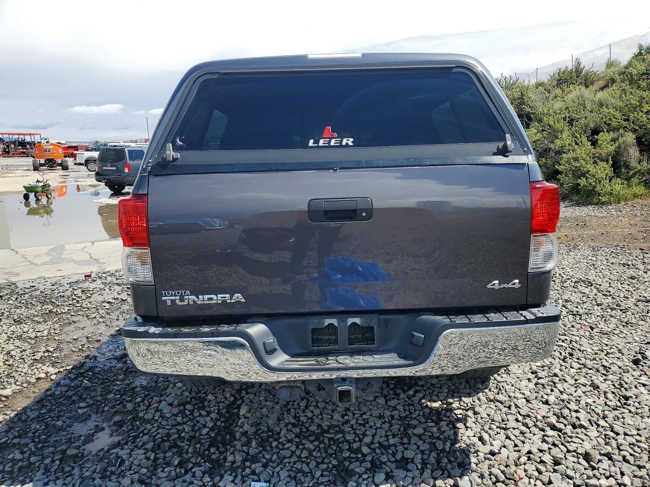 2012 TOYOTA TUNDRA CREWMAX SR5 photo 11