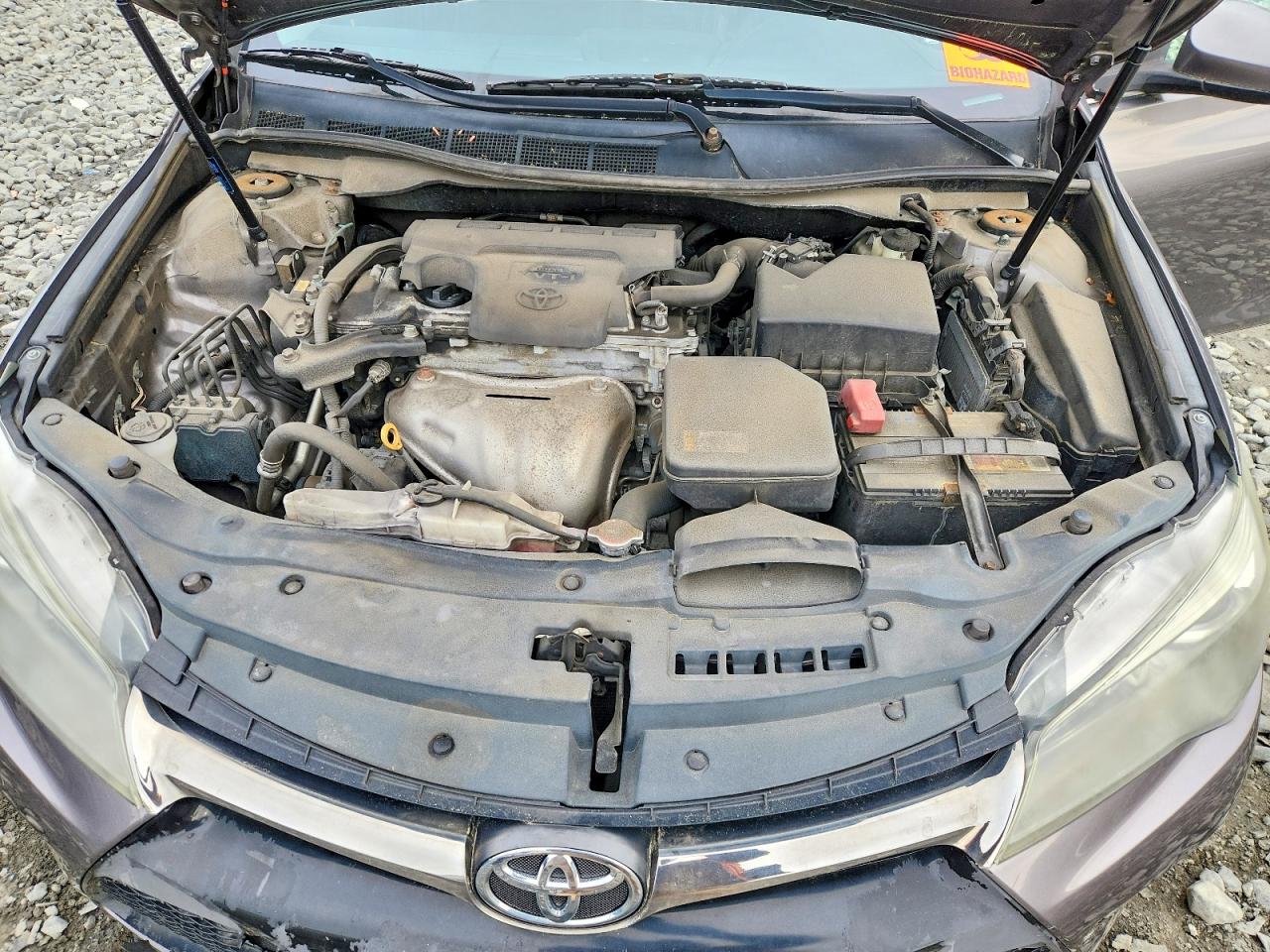 2016 TOYOTA CAMRY SE photo 21