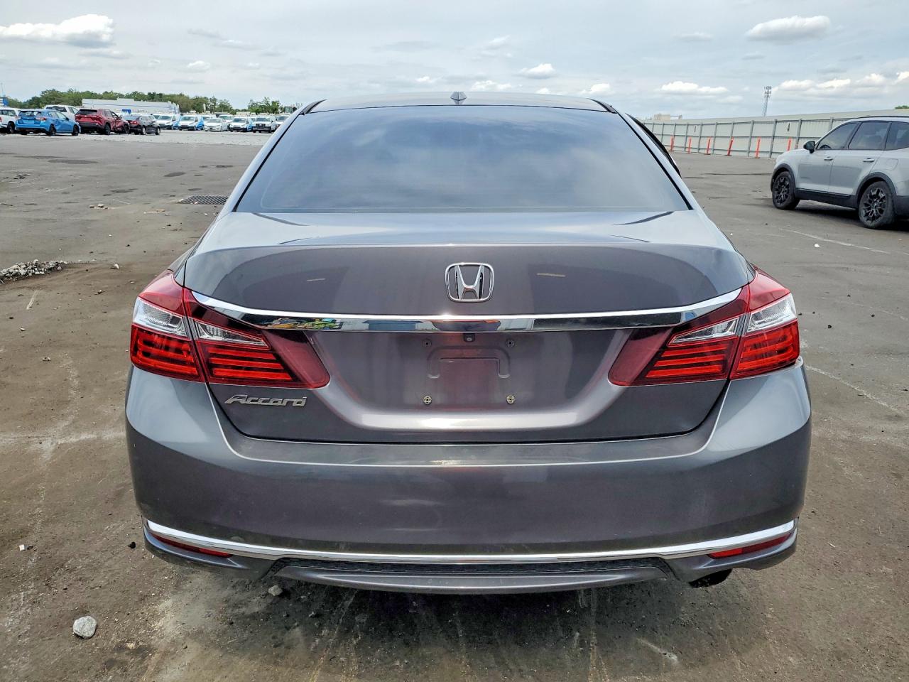 2017 HONDA ACCORD EXL photo 16