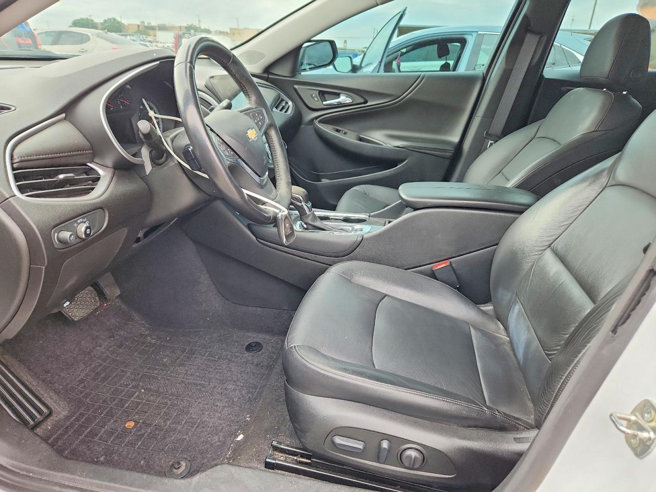2022 CHEVROLET MALIBU LT photo 19
