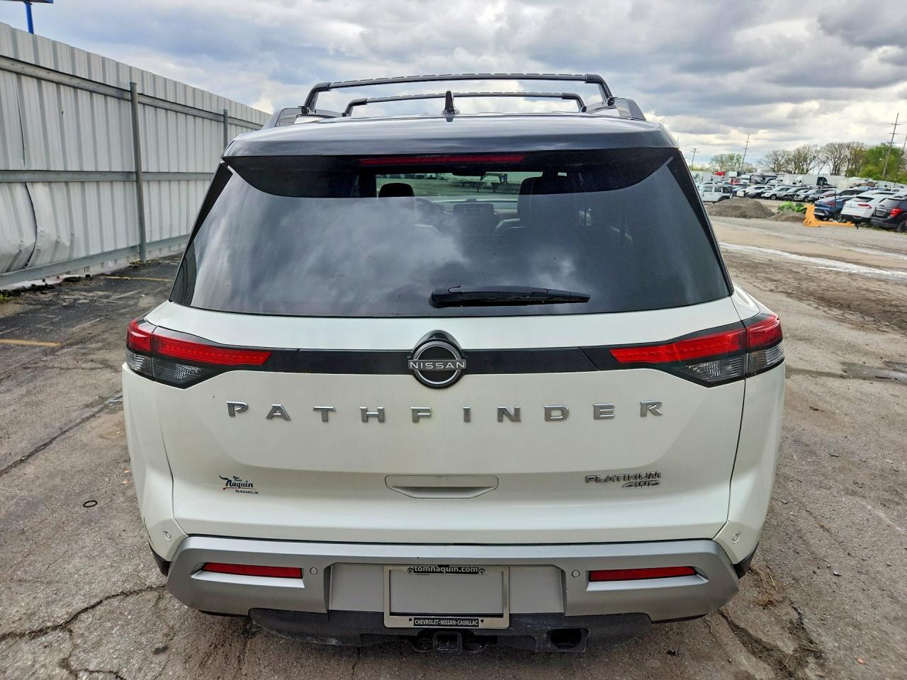 2023 NISSAN PATHFINDER PLATINUM photo 13